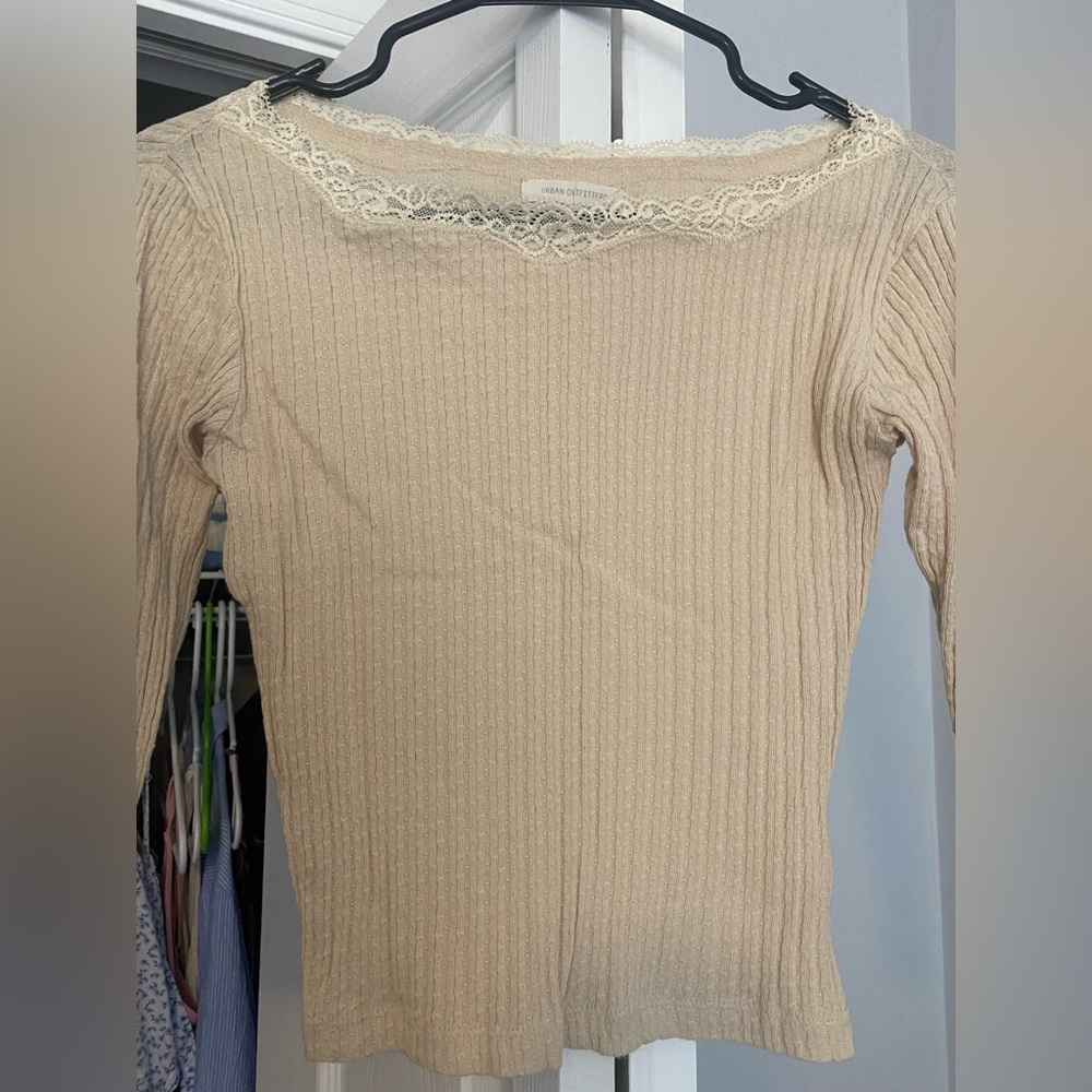 Urban Outfitters medium sleeve